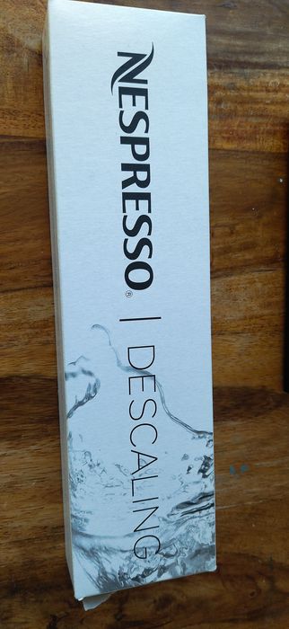 Ekspres do kawy DeLonghi Nespresso kapsułki