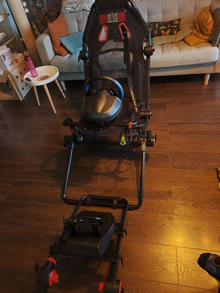 Fotel gamingowy + kierownica t150