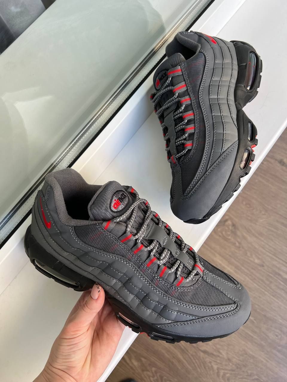 Nike Air Max 95 Dark Grey Red