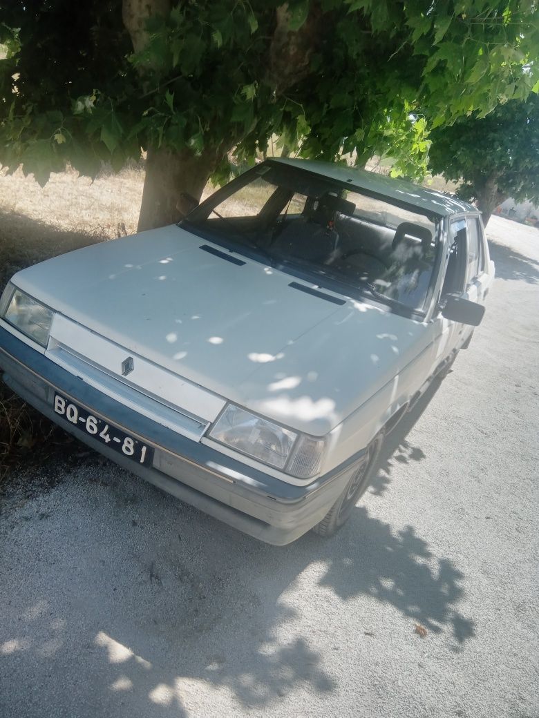 Renault 9 super em bom estado