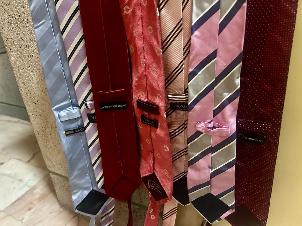 Conjunto de 13 gravatas multimarcas