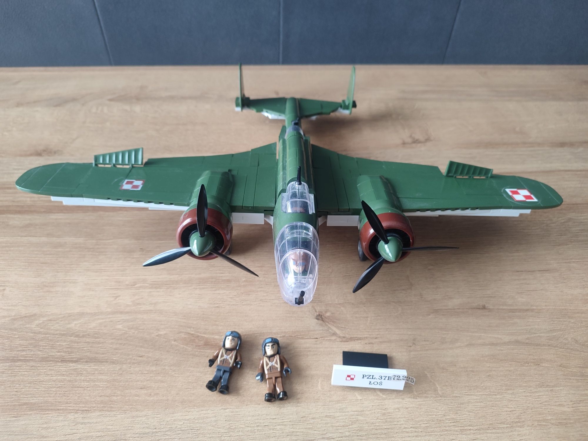 Klocki Cobi kolekcjonerski zestaw PZL.37B ŁOŚ nr 5532 + gratis książka