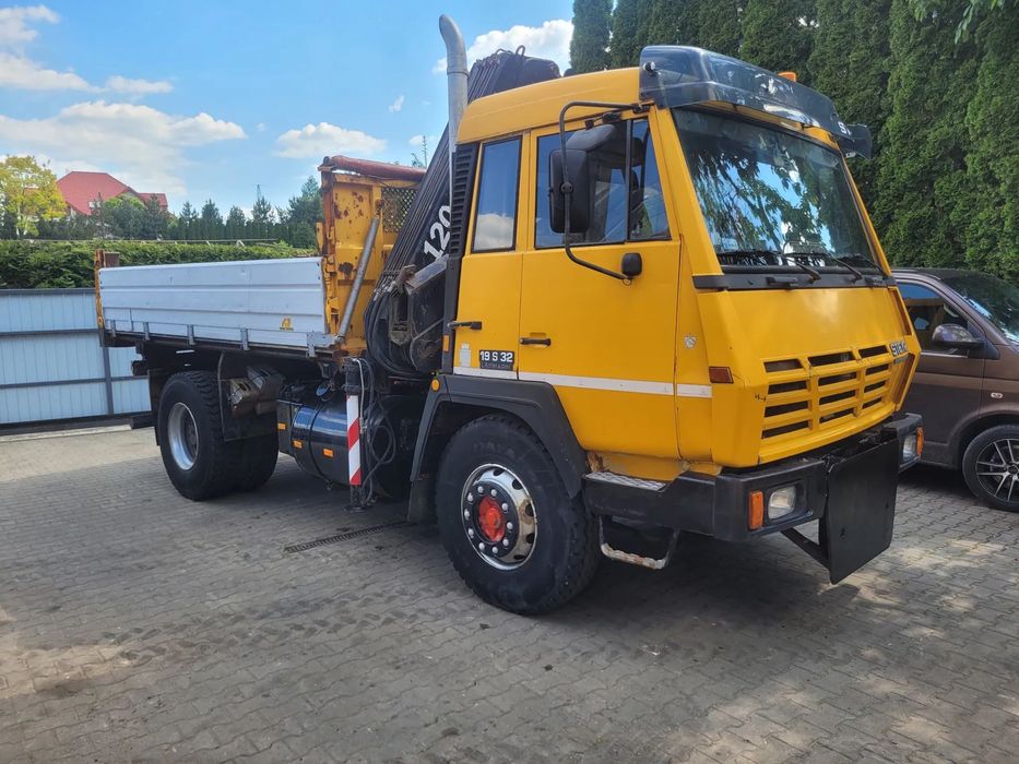 Steyr 19S32 / WYWROTKA / HDS / SPECJALNY / 4x2 /  STEYR 19S32 / Oryginalna wywrotka   / HDS HIAB 120 / 4x2  / Specjalny