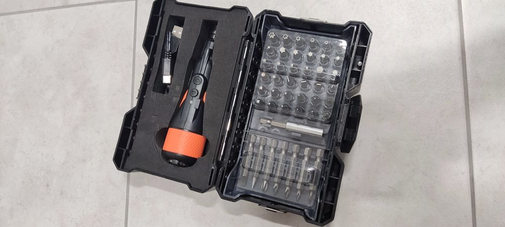 Wkrętak akumulatorowy Neo Tools