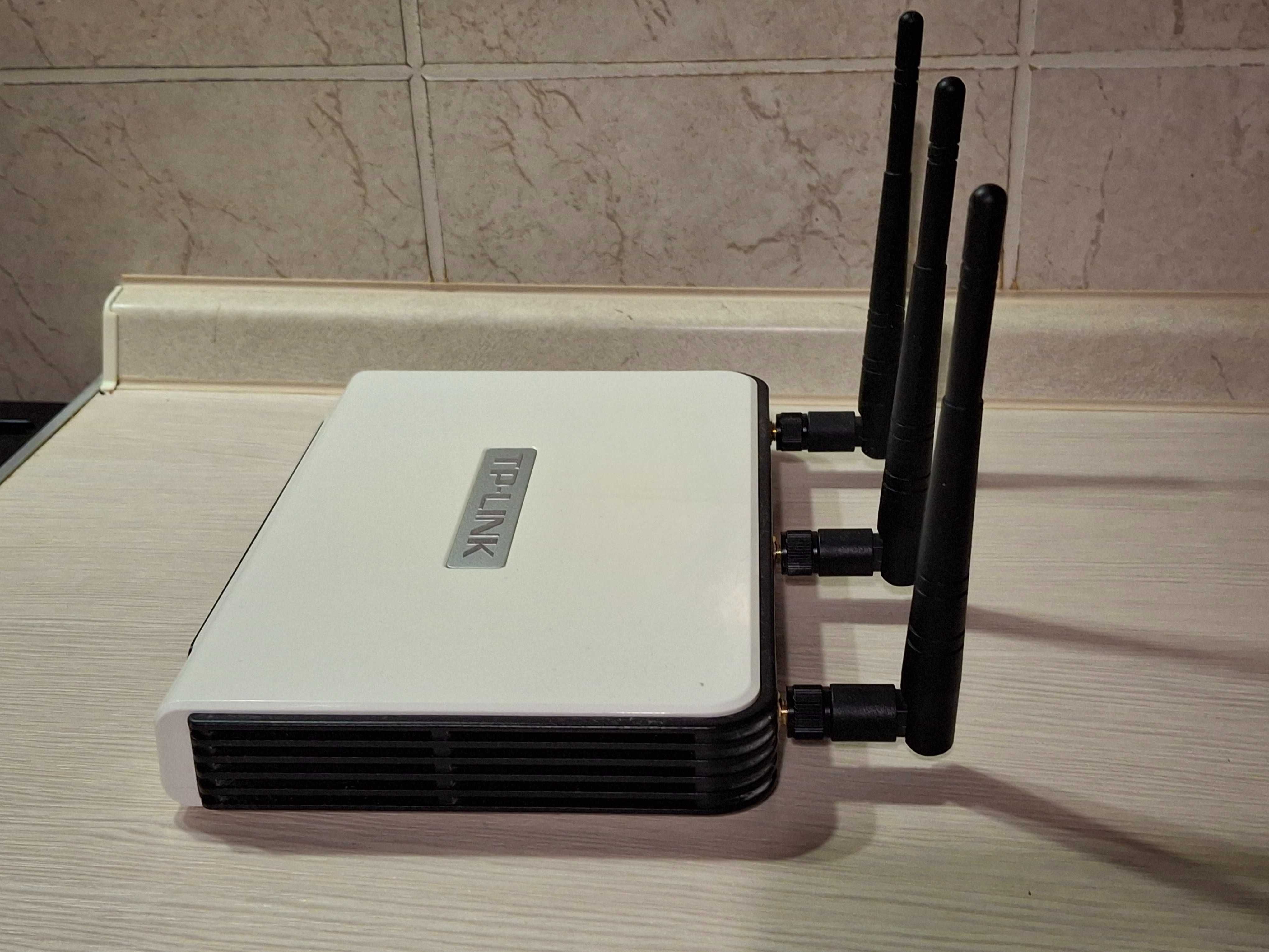 Маршрутизатор TP-LINK TL-WR941ND