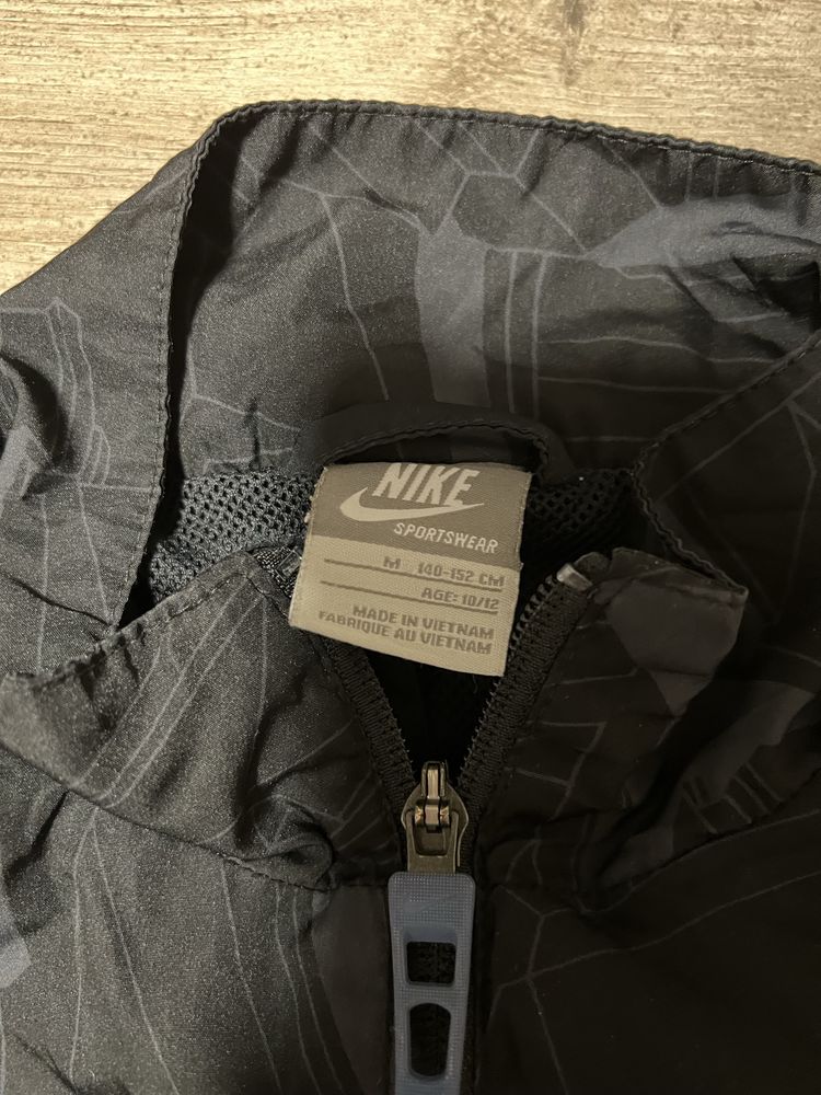 Kurtka wiatrowka nike air