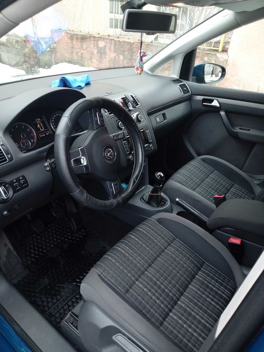 Volkswagen Touran Cross 1.4