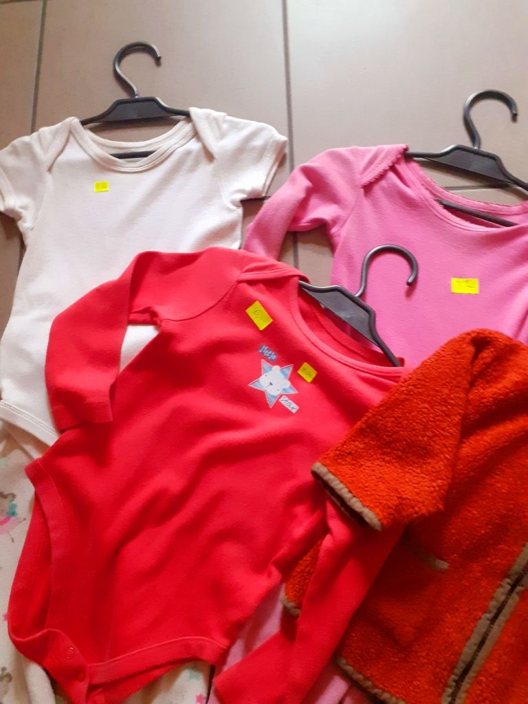 Niespodzianka Gratis zestaw ciuszków  na 18-24 m-ce miesiące body bluz