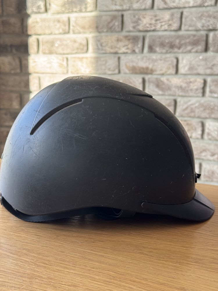 Kask jezdziecki F30