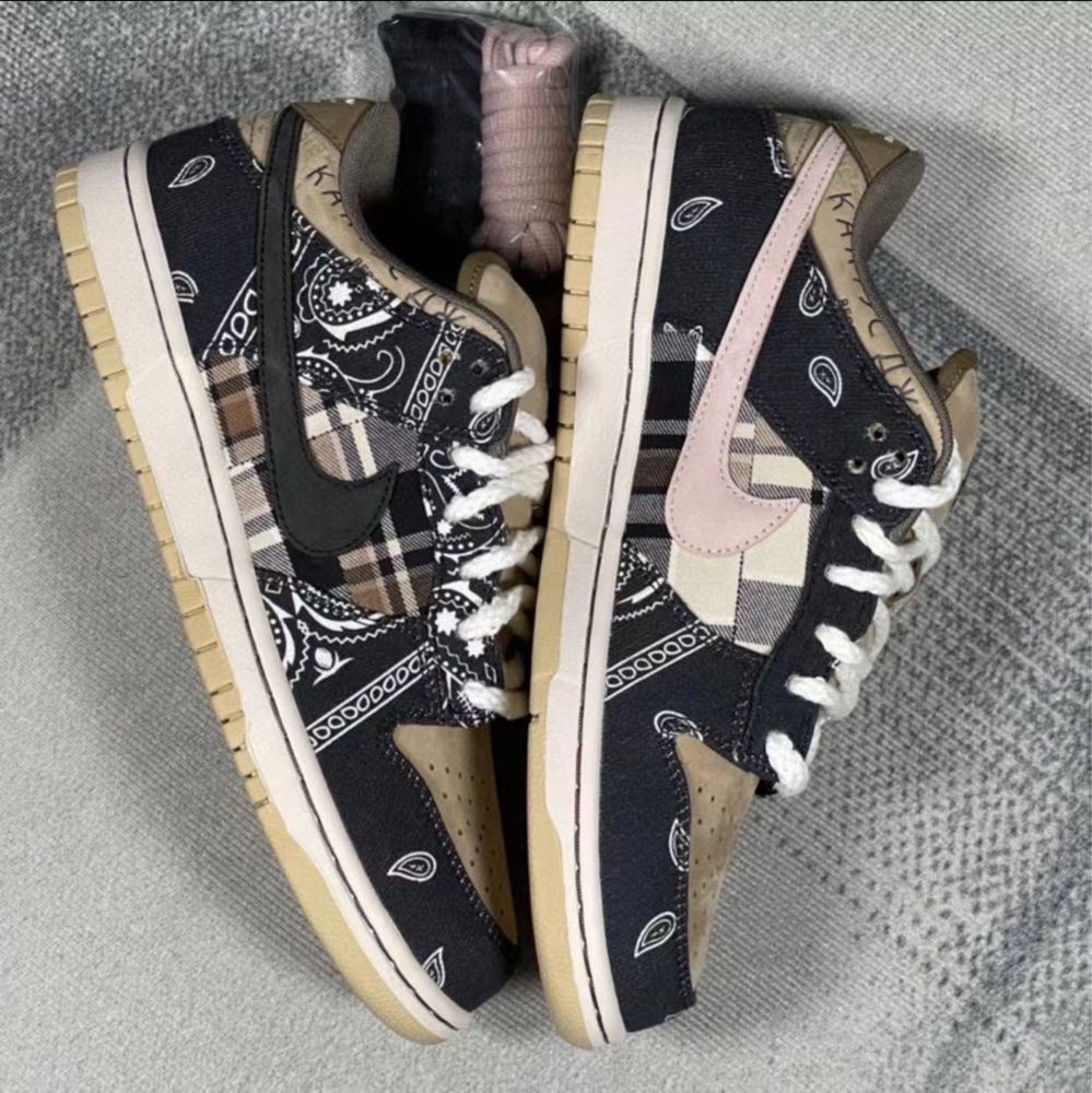 Nike Dunk low SB Travis Scott