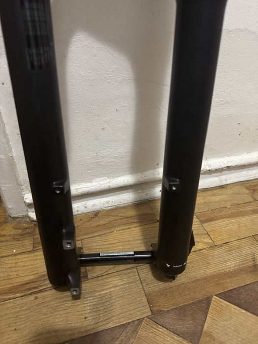 ROCKSHOX 35 GOLD RL E-MTB 29 EIXO DA FORQUILHA CÓNICA debonair 15x110