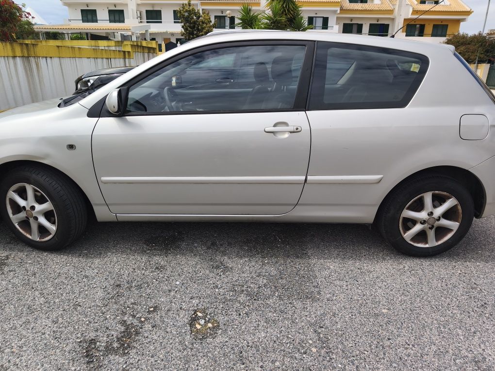 Toyota Corolla 1.4 vvti gasolina