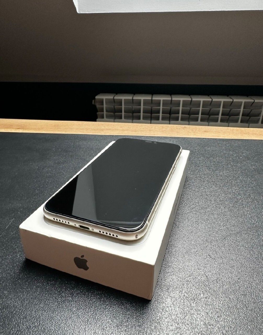 iPhone 11 64gb biały