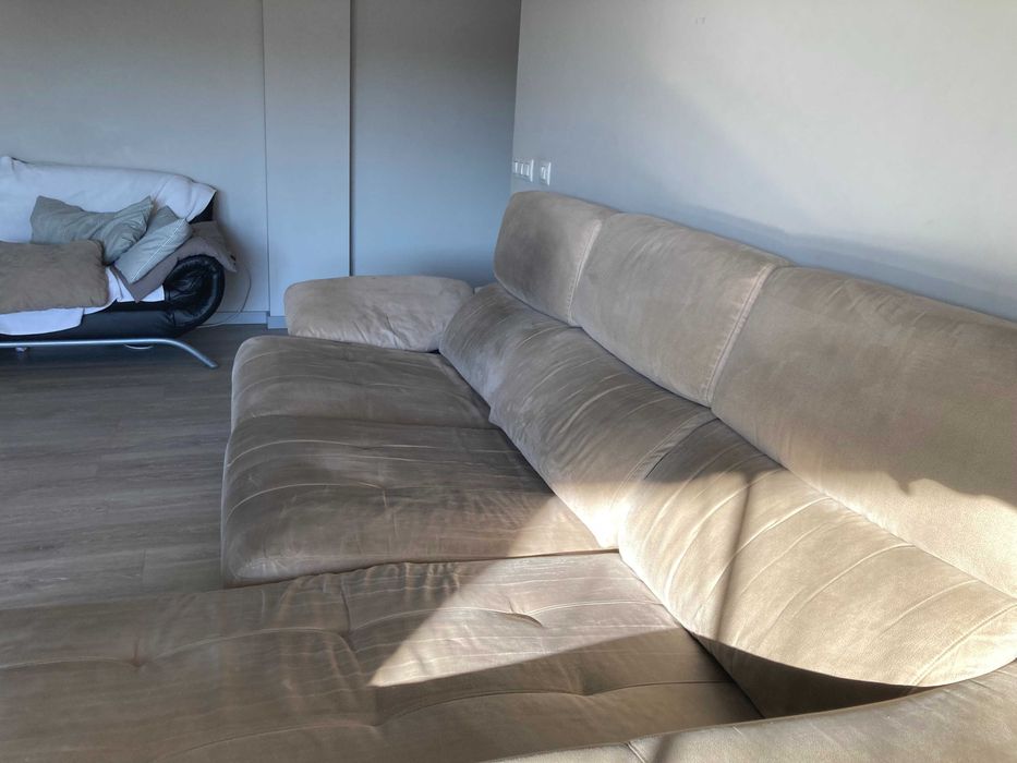Sofá com chaise - Pedro Ortiz