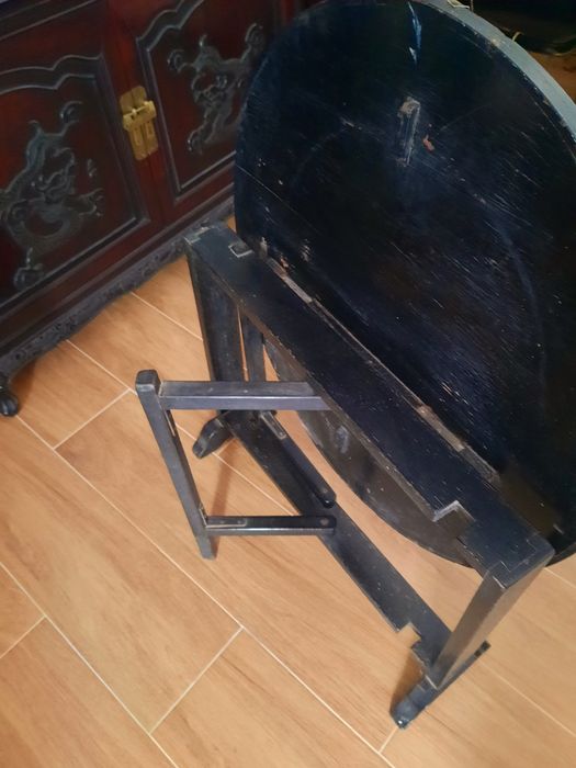 Mesa de apoio,  redonda oriental