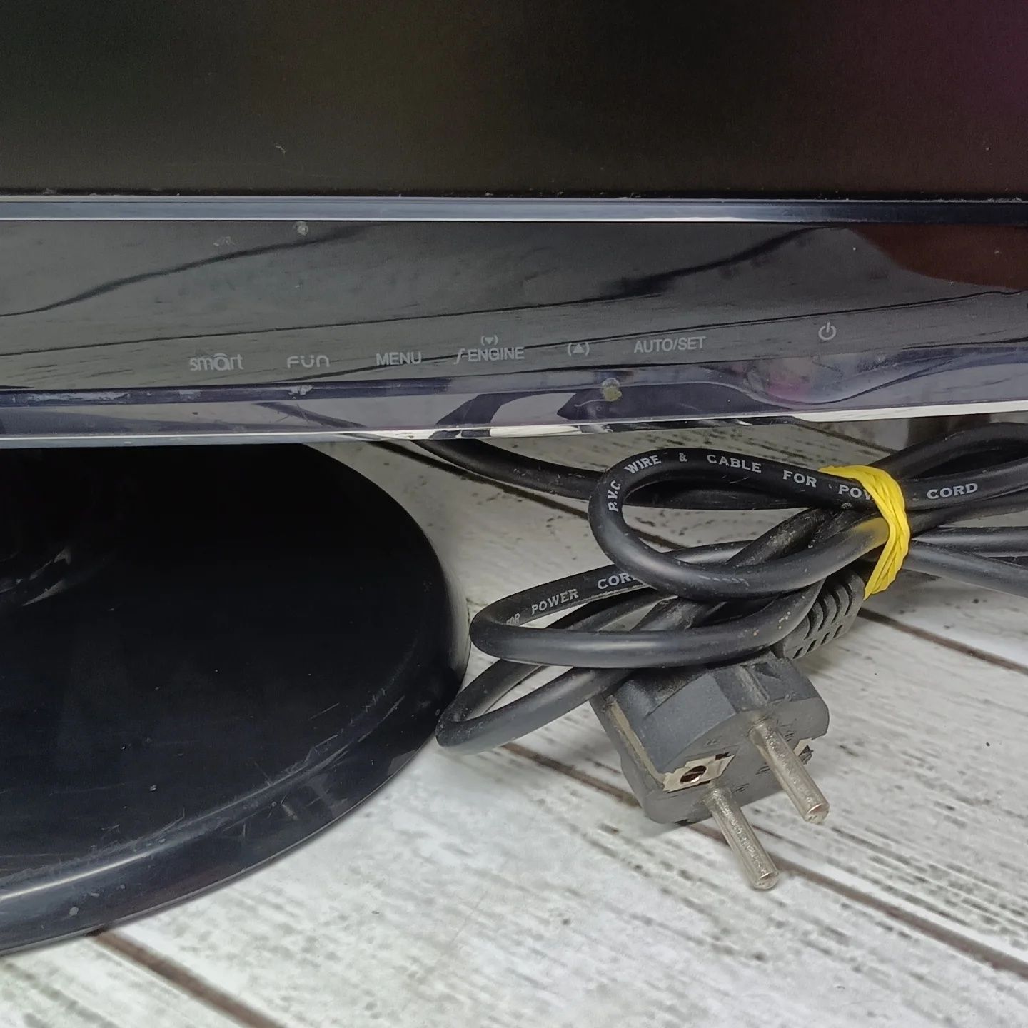 Монитор Lg Flactron W2053S