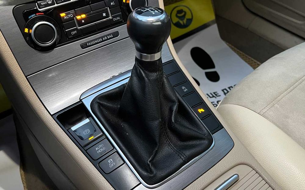 Volkswagen Passat 2011