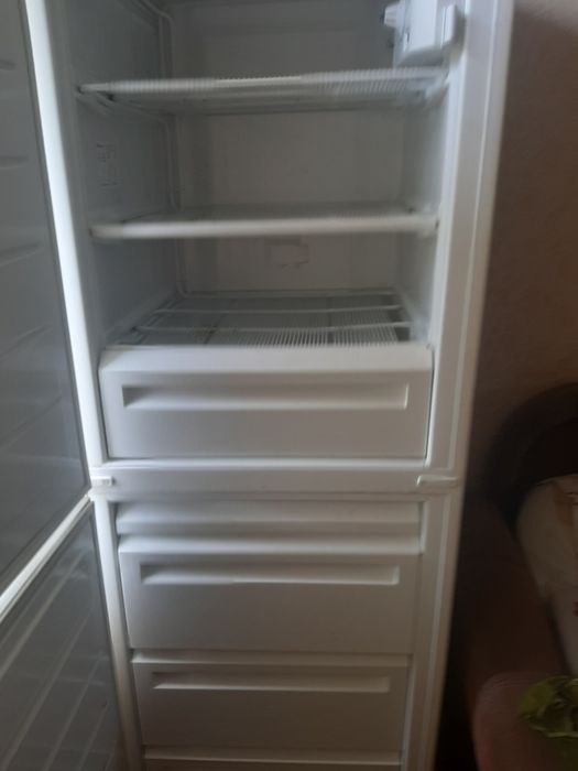 Морозильная камера электролюкс экономия класс а уплотнители не порваны