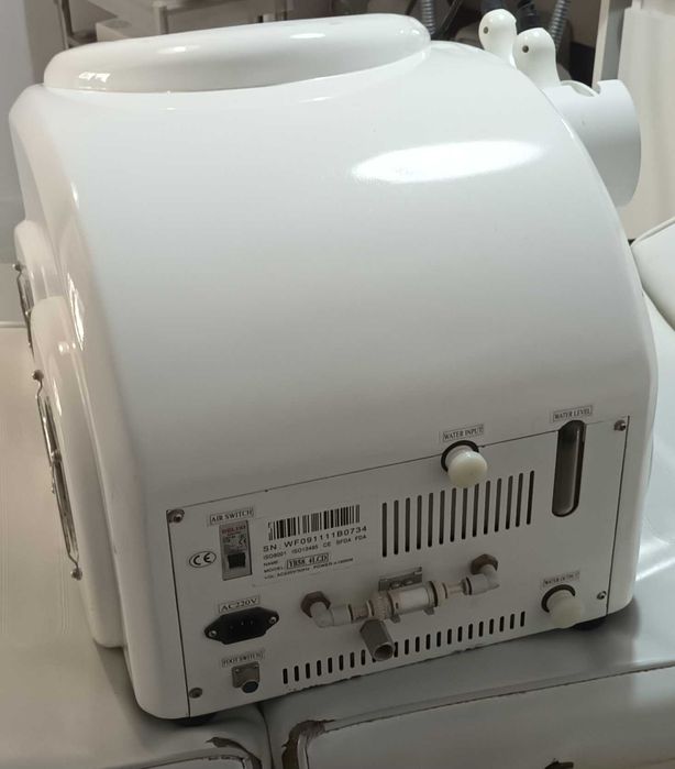 Máquina para tratamentos e foto depilação