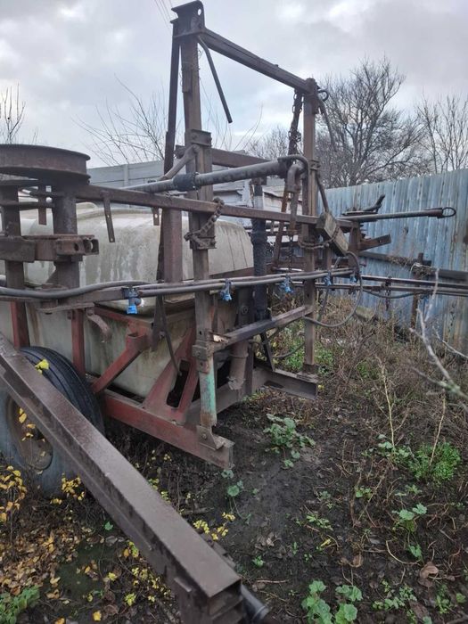 ОП 2000 причепний оприскувач