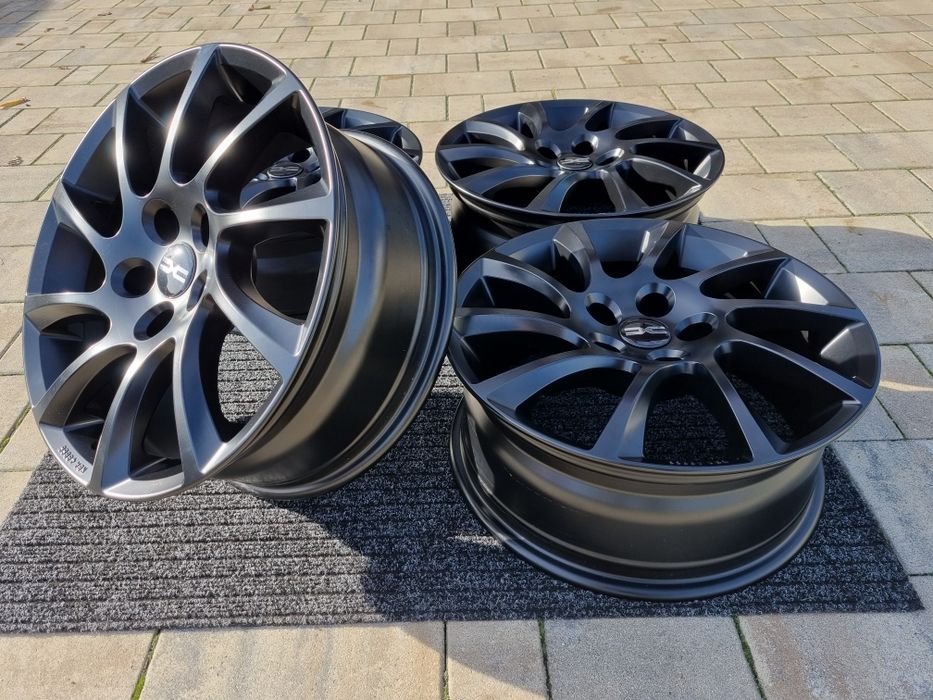 Dacia 17 " felgi aluminiowe 5x114,3 Duster Bigster Czarne