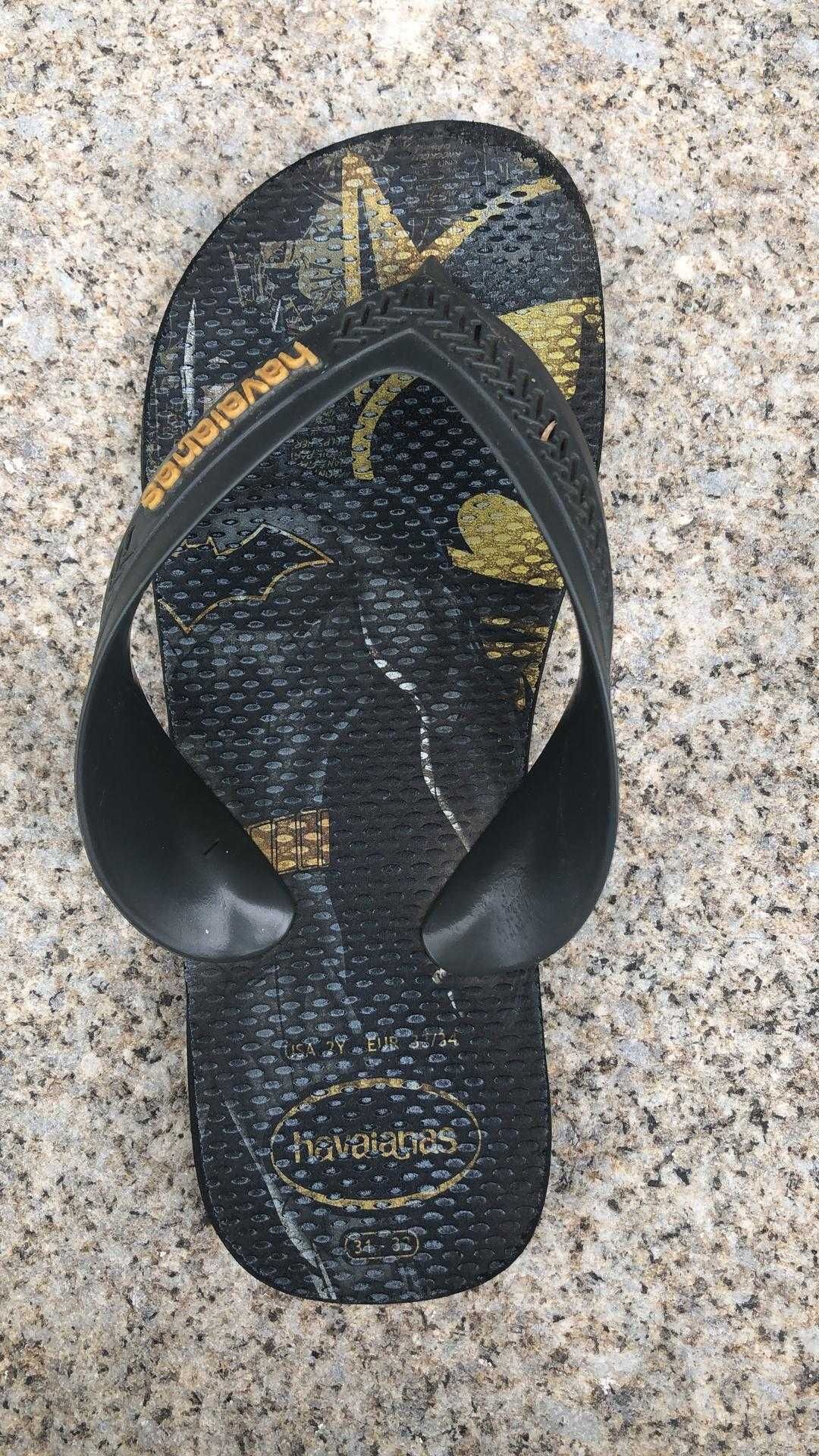 Havaianas, menino, motivo do Batman nº31/32