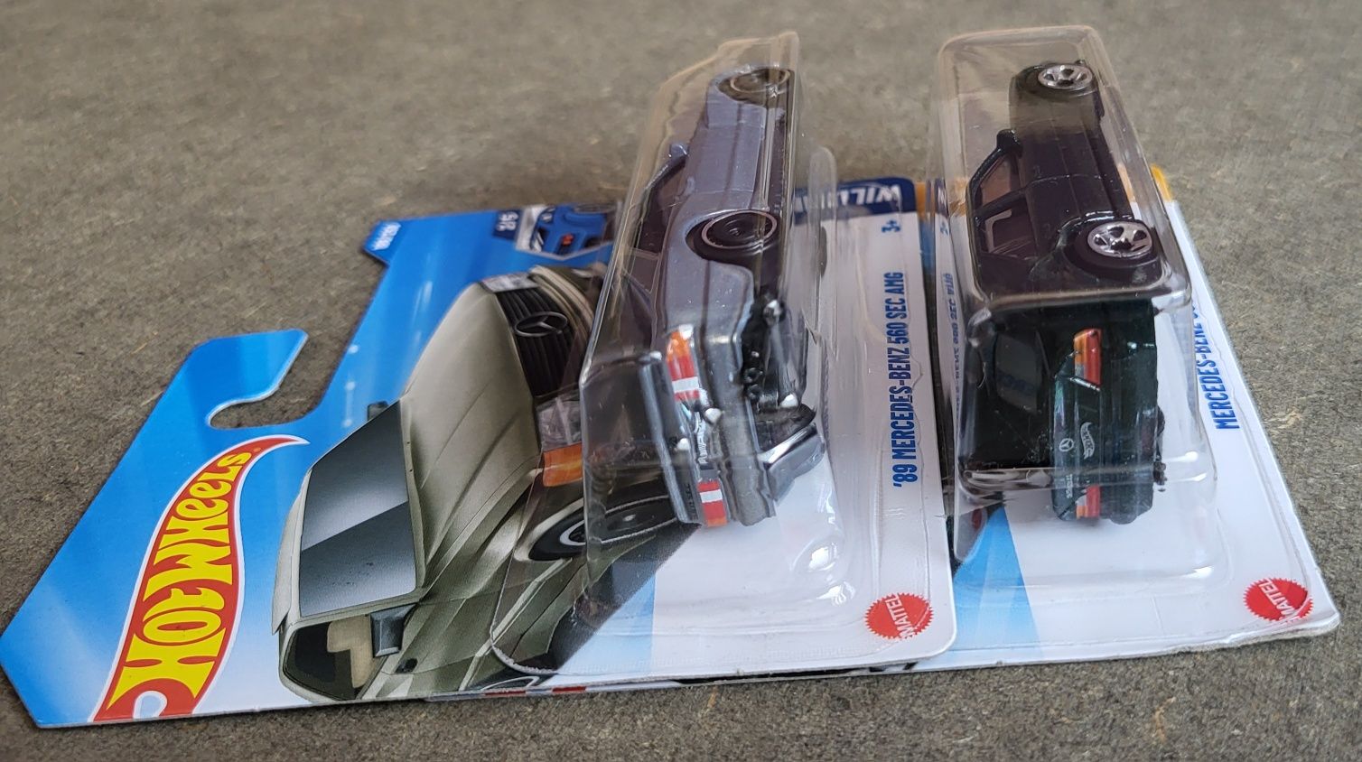 2x Hot Wheels 89 Mercedes-Benz 560 SEC AMG i 500E