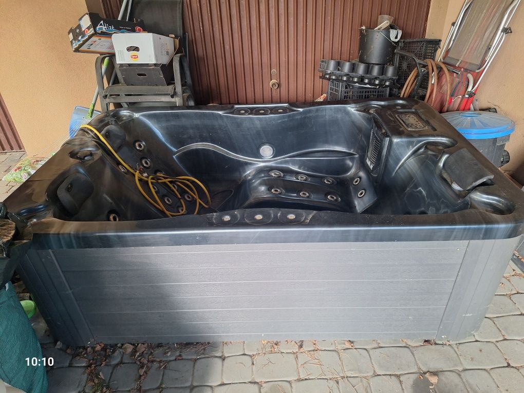 Jacuzzi King-Spa  W-195 2-3 osobowy KING-SPA