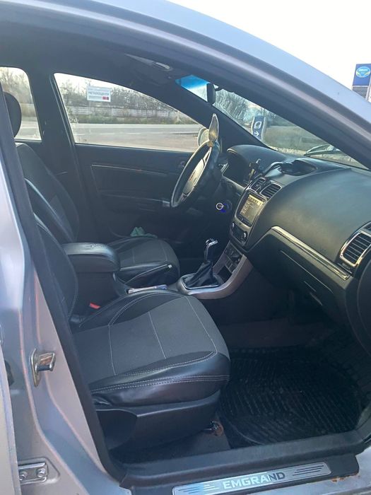 Срочно Продам Джили емгранд ес7 в хорошем состоянии