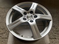 нові диски R17 Toyota 5*114.3, dia 64.1, ET50 Honda