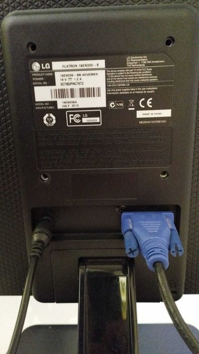 Monitor LG 19EN33