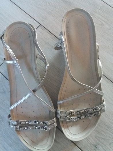 Sandały geox 37 koturna