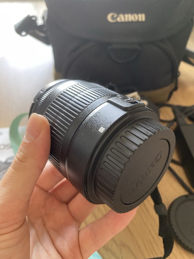 Canon 1200D com bolsa