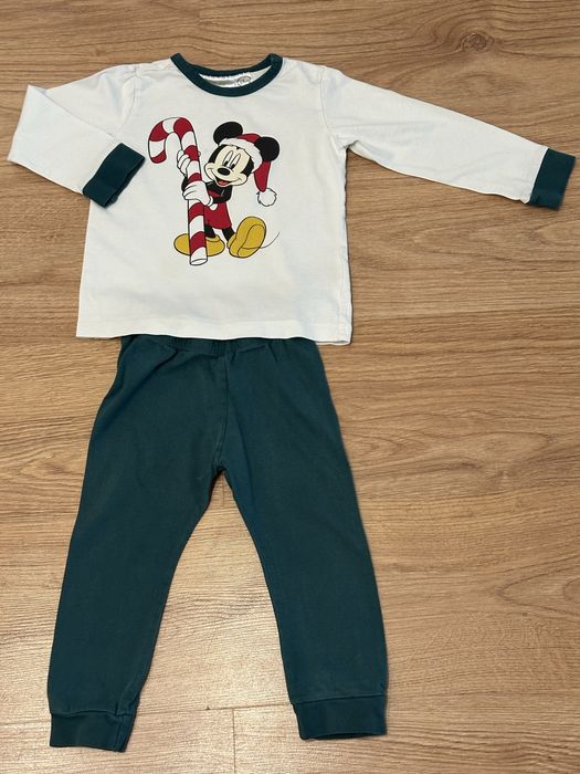 Świąteczna piżama dziecięca h&m disney