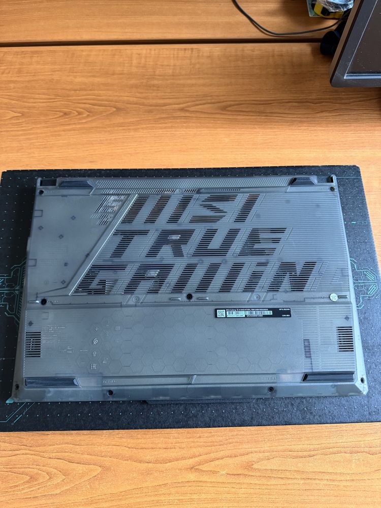 Ноутбук MSI cyborg 15 A12VE RTX4050 i5-12450H 512GB