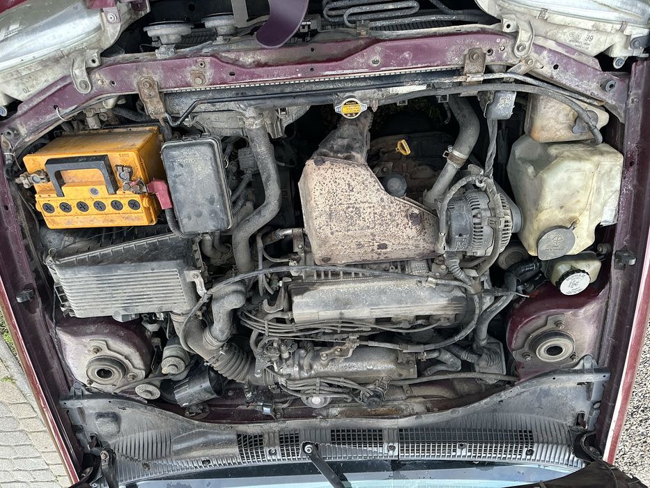 Розборка шрот запчастини Toyota Carina e карина е 2.0 каріна