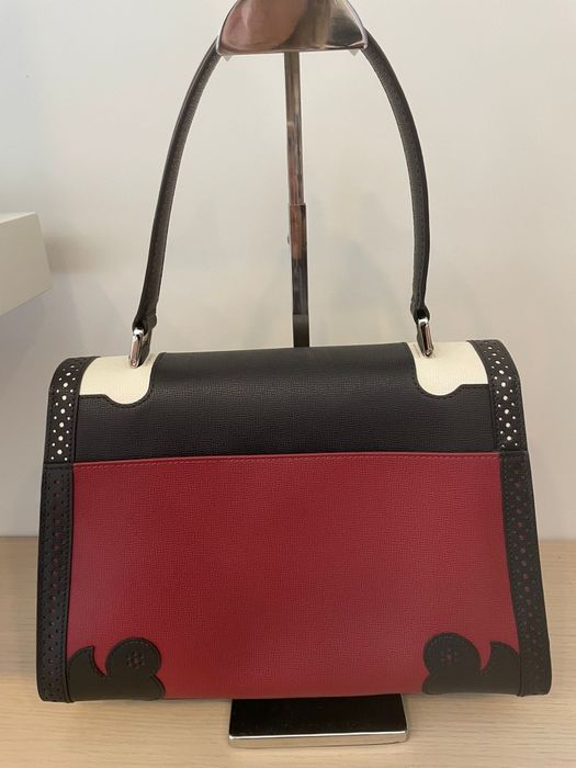 Longchamp - completamente nova