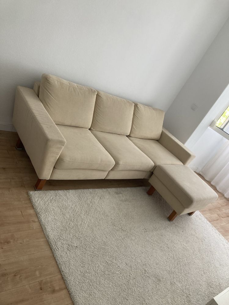 Sofá com Chaise Longue