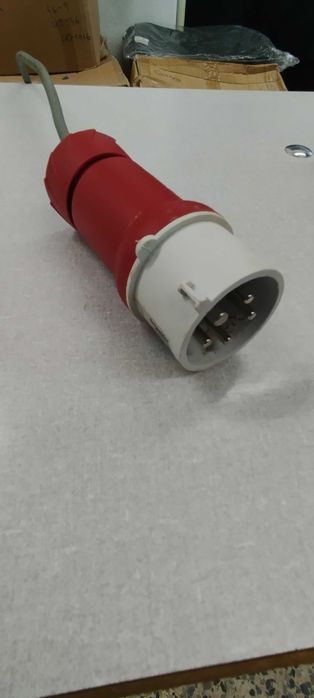 Máquina de Costura Corte e Cose - 2 agulhas | 2 linhas TRIFÁSICA