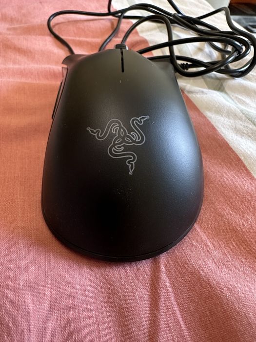 Rato Razer Deathadder Essential