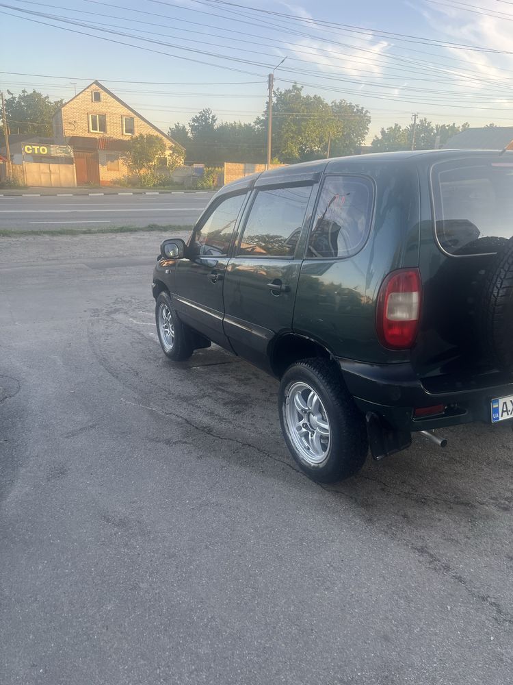Продам ниву шевроле