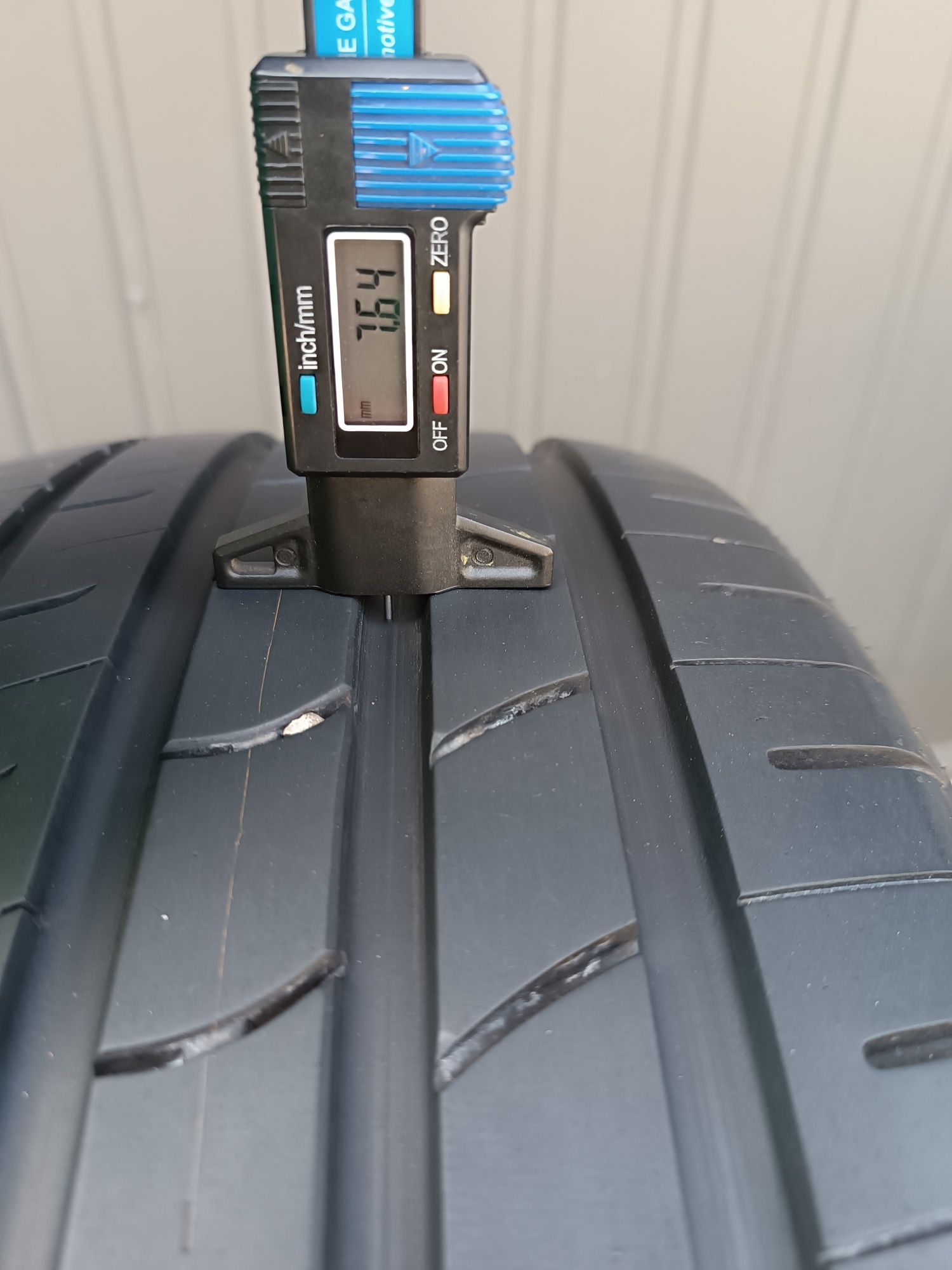 Літні шини 255/45/19 Nexen NFera RU1 2024