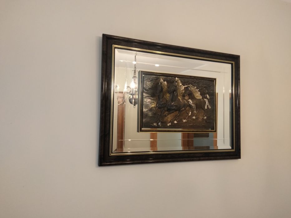 Quadro com espelho e cavalos