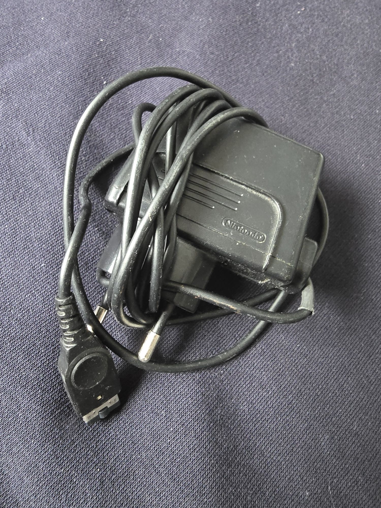 Nintendo Gameboy Advance SP (NES limited edition)