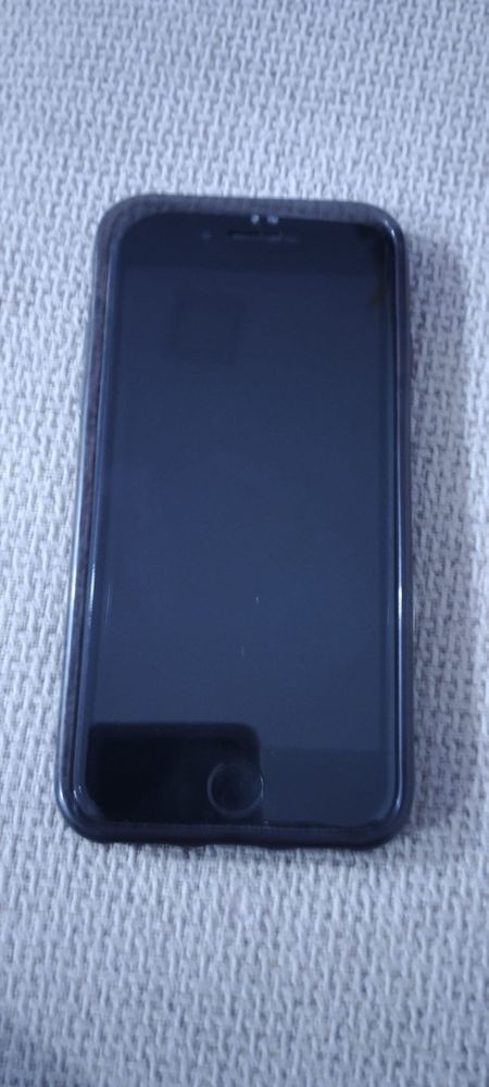 IPhone 8 64 gb com bateria com saúde 100%