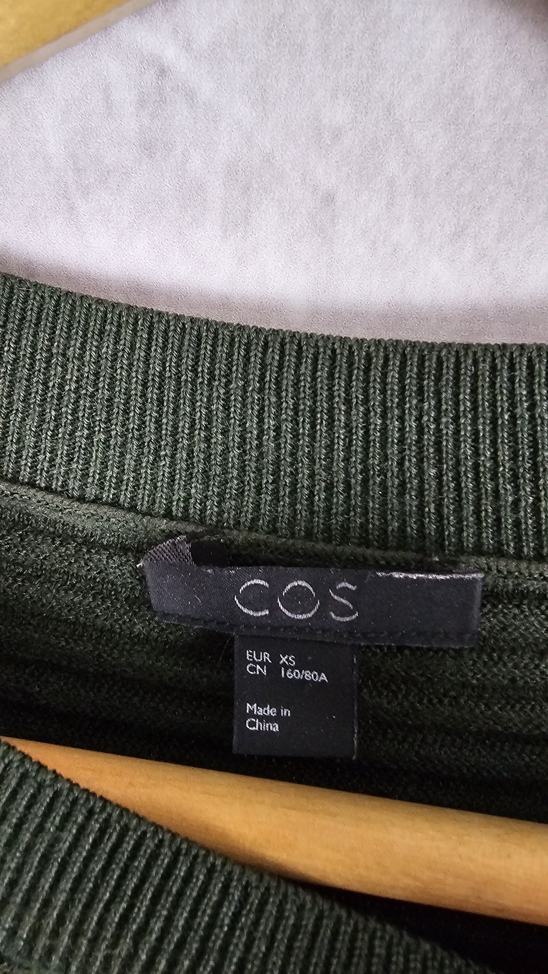Sweter damski r XS COS 100% wełna