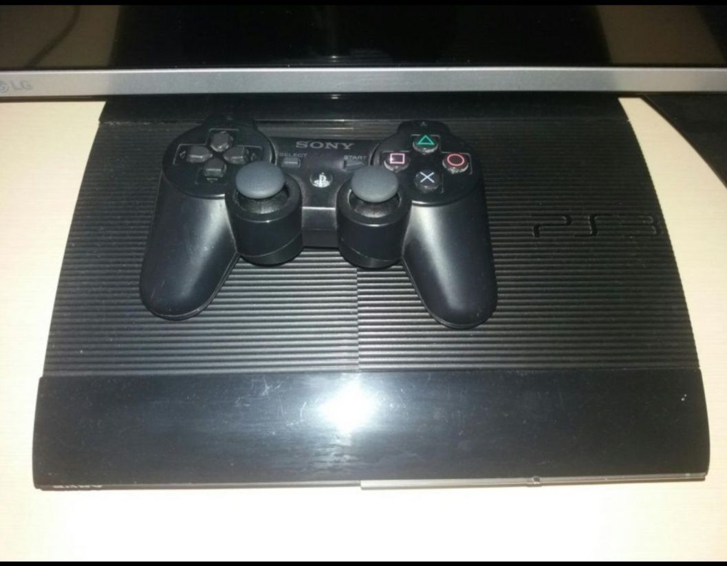 Sony PlayStation super slim 320GB