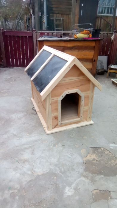 Будка для середньої собачки