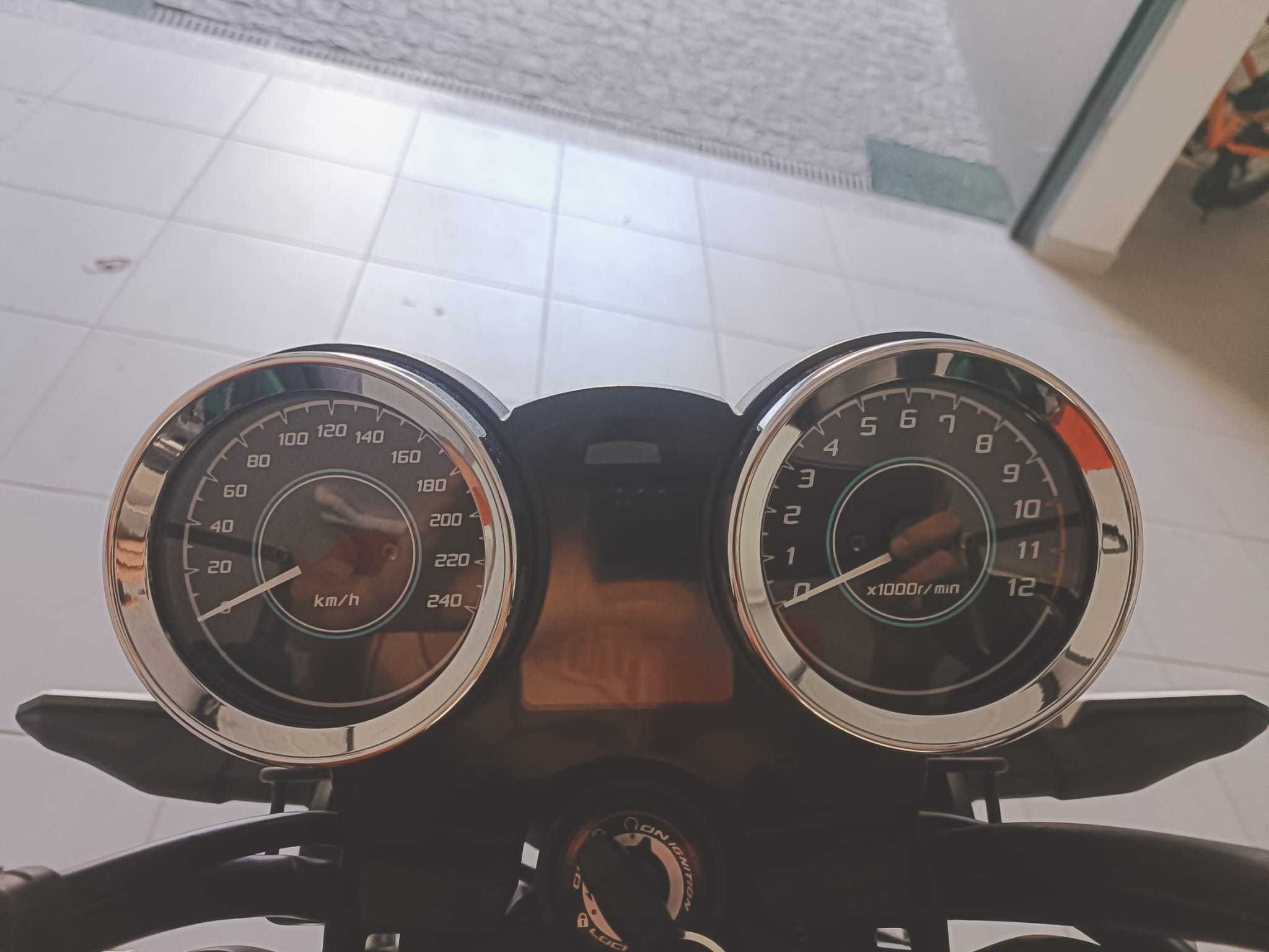 Kawasaki Z650RS 2024