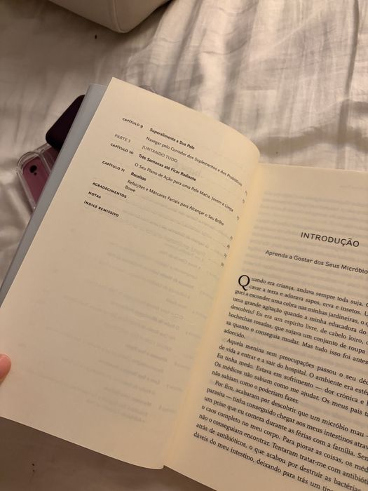 Livro cuidar da pele de dentro para fora